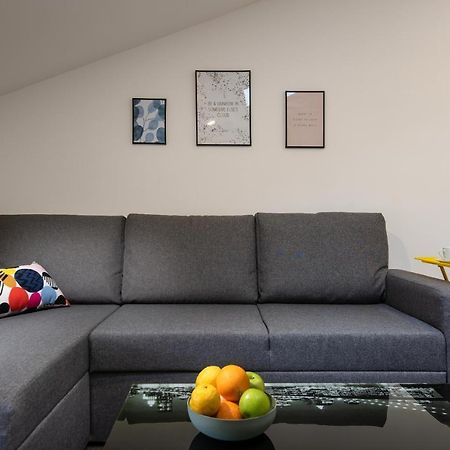 Hana - Attic Apartment In City Center พูลา ภายนอก รูปภาพ