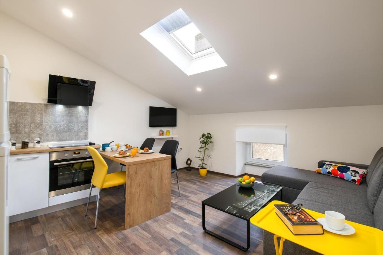 Hana - Attic Apartment In City Center พูลา ภายนอก รูปภาพ