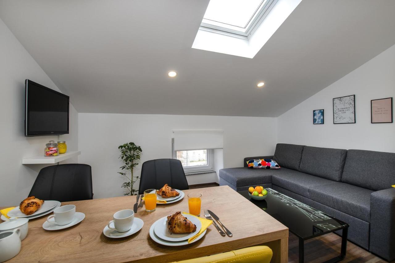 Hana - Attic Apartment In City Center พูลา ภายนอก รูปภาพ